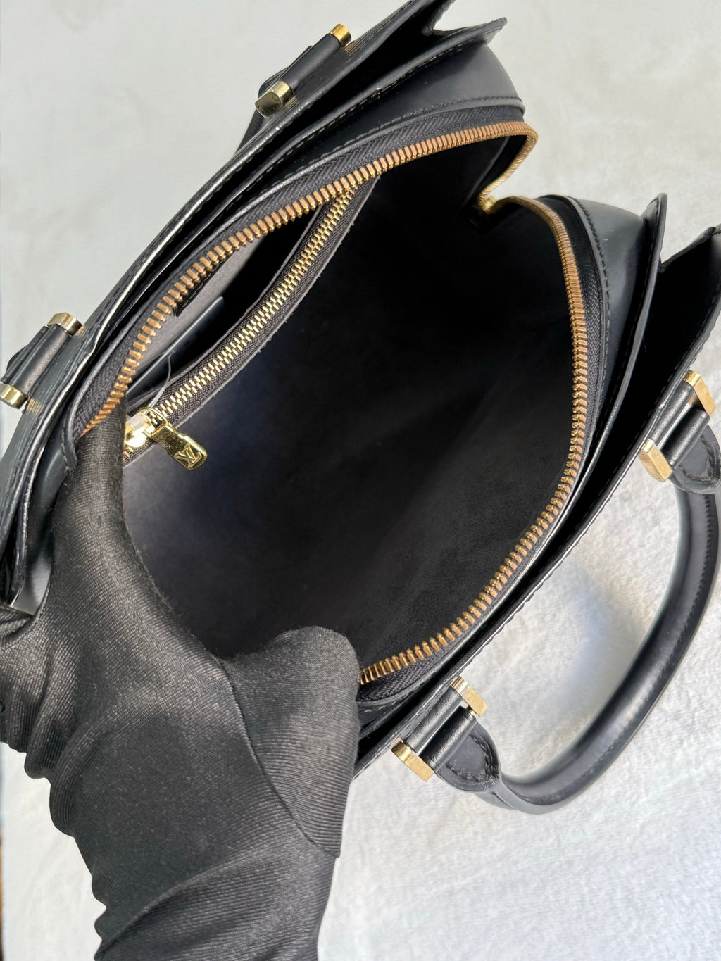 LOUIS VUITTON Epi Boston Bag