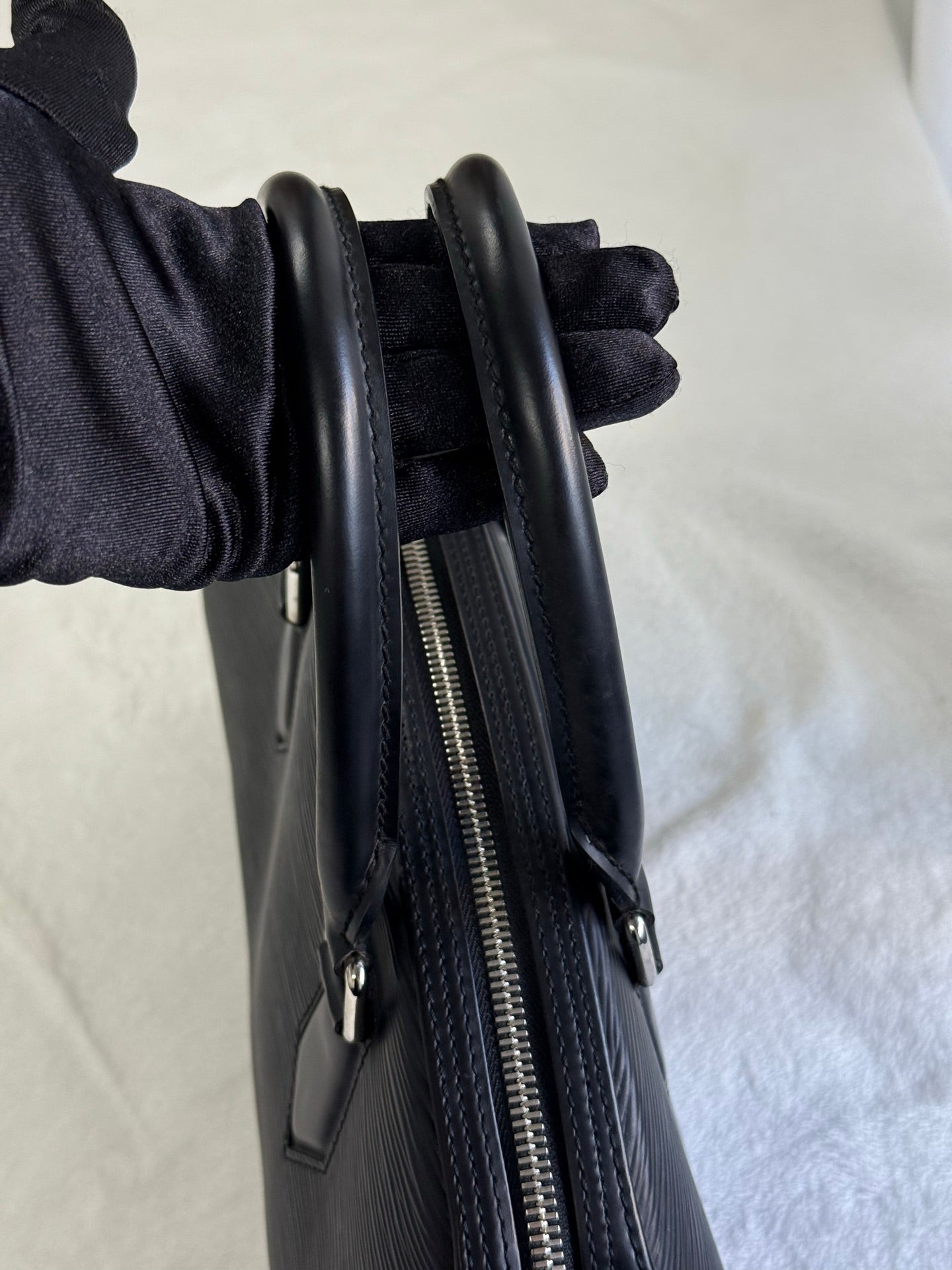 LOUIS VUITTON Epi Boston Bag