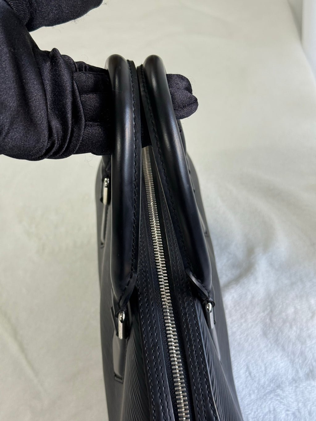 LOUIS VUITTON Epi Boston Bag