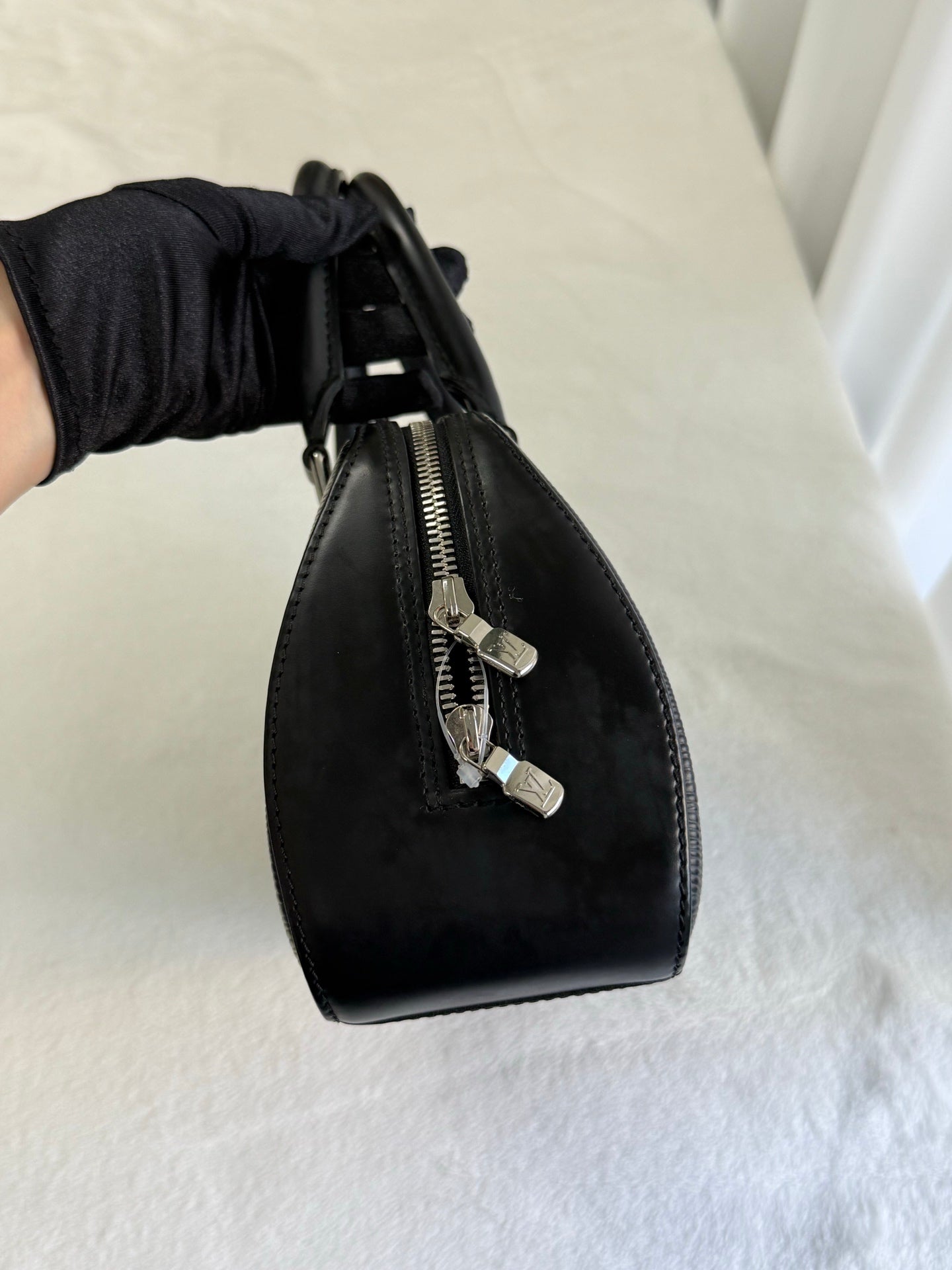 LOUIS VUITTON Epi Boston Bag
