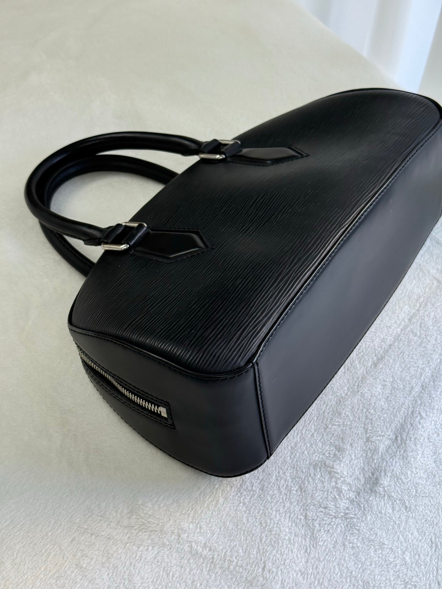 LOUIS VUITTON Epi Boston Bag