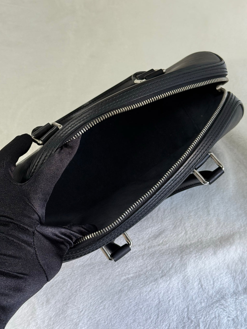 LOUIS VUITTON Epi Boston Bag