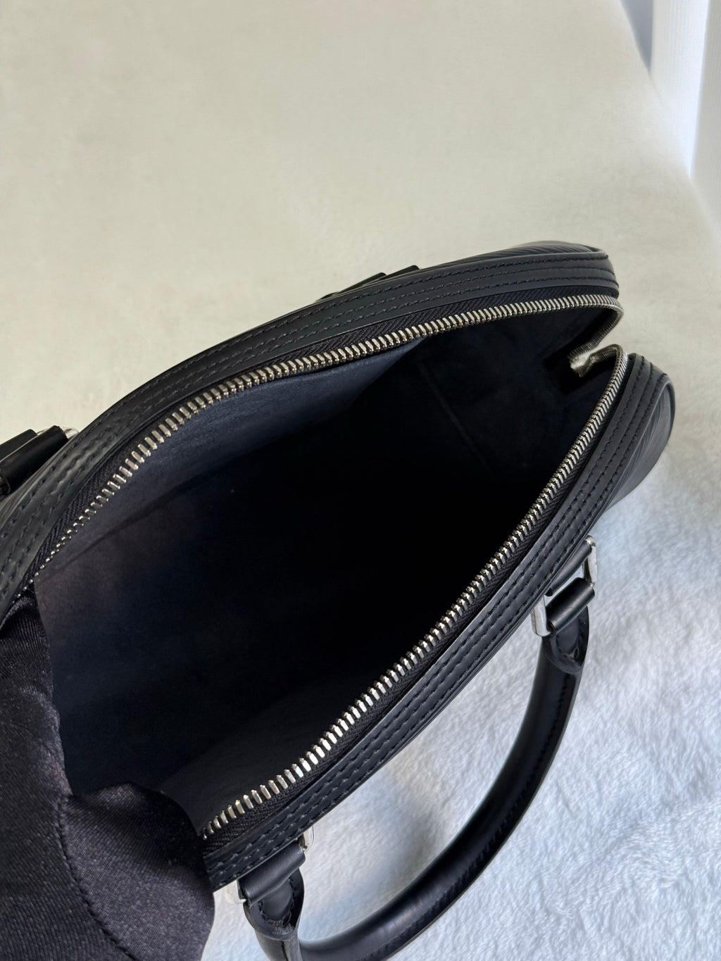LOUIS VUITTON Epi Boston Bag