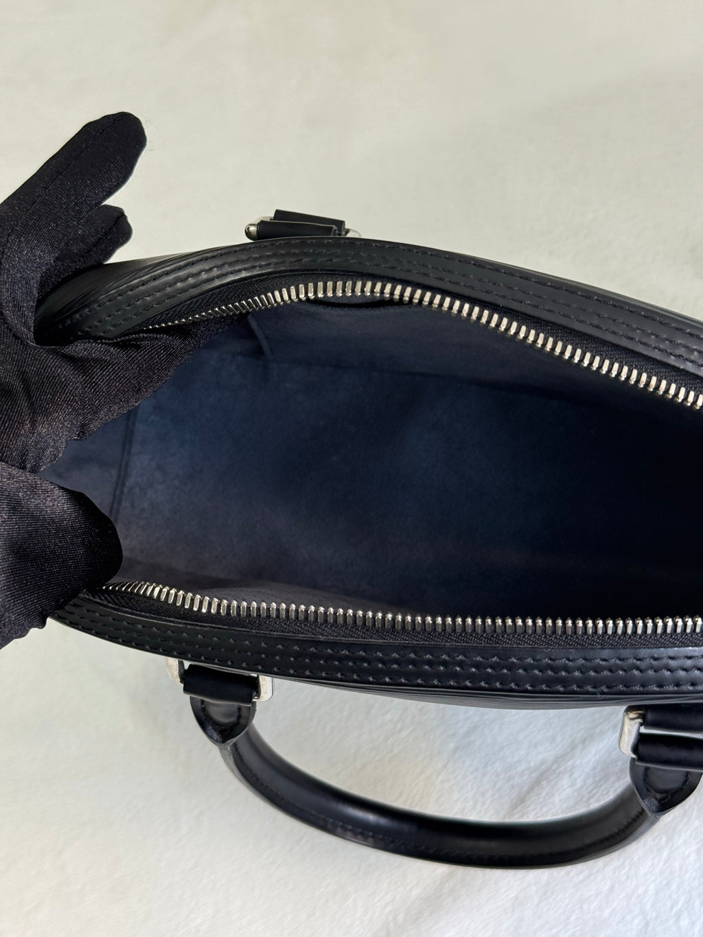 LOUIS VUITTON Epi Boston Bag