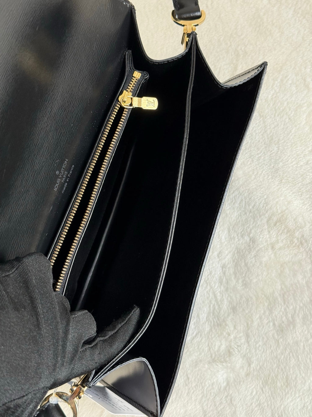 LOUIS VUITTON Epi Shoulder Bag