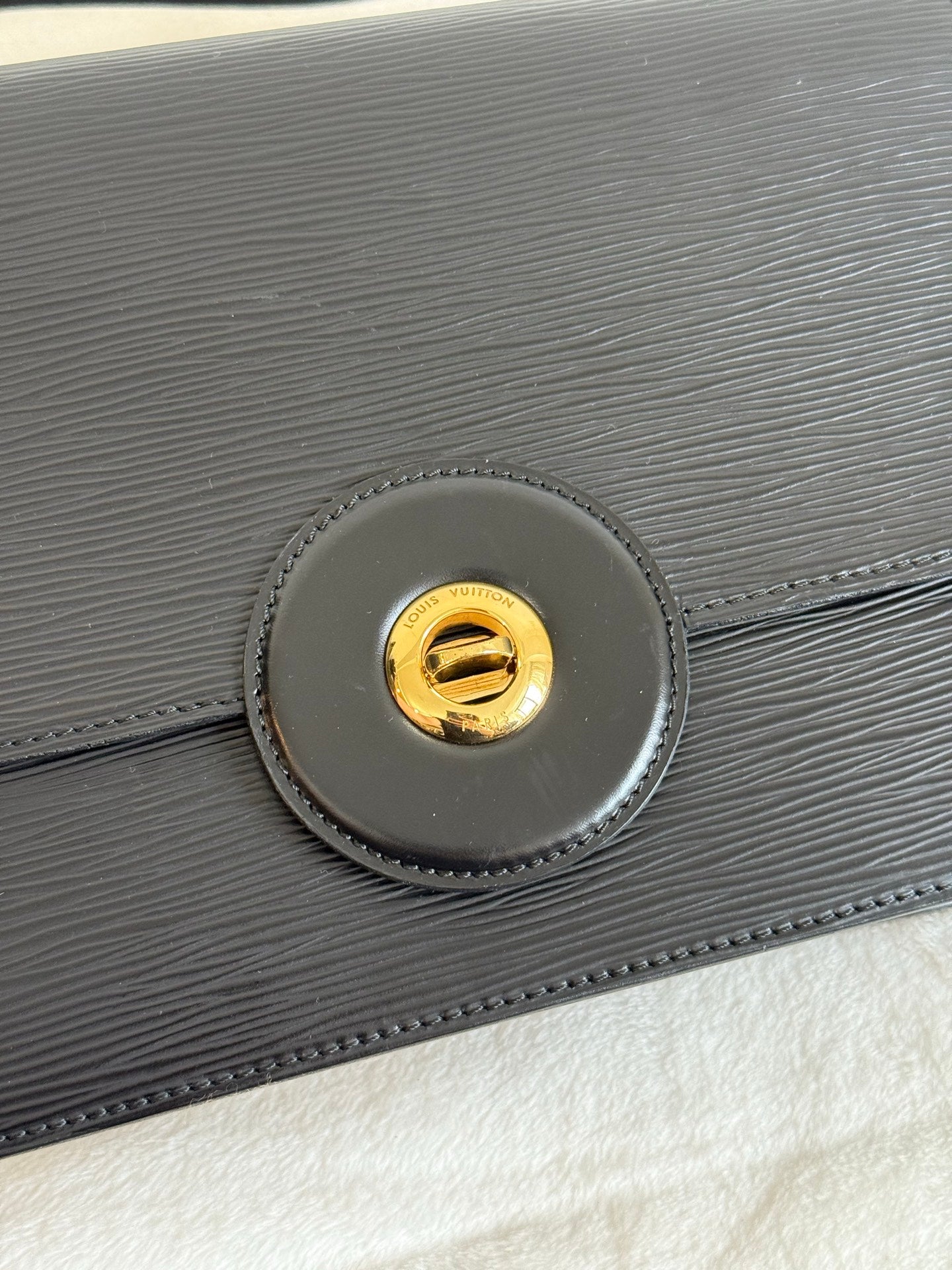 LOUIS VUITTON Epi Shoulder Bag