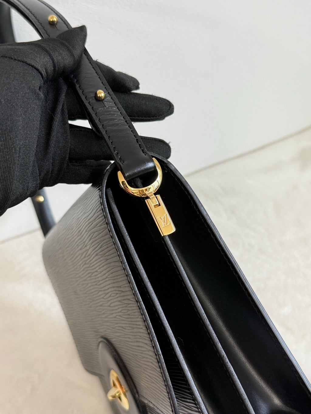 LOUIS VUITTON Epi Shoulder Bag