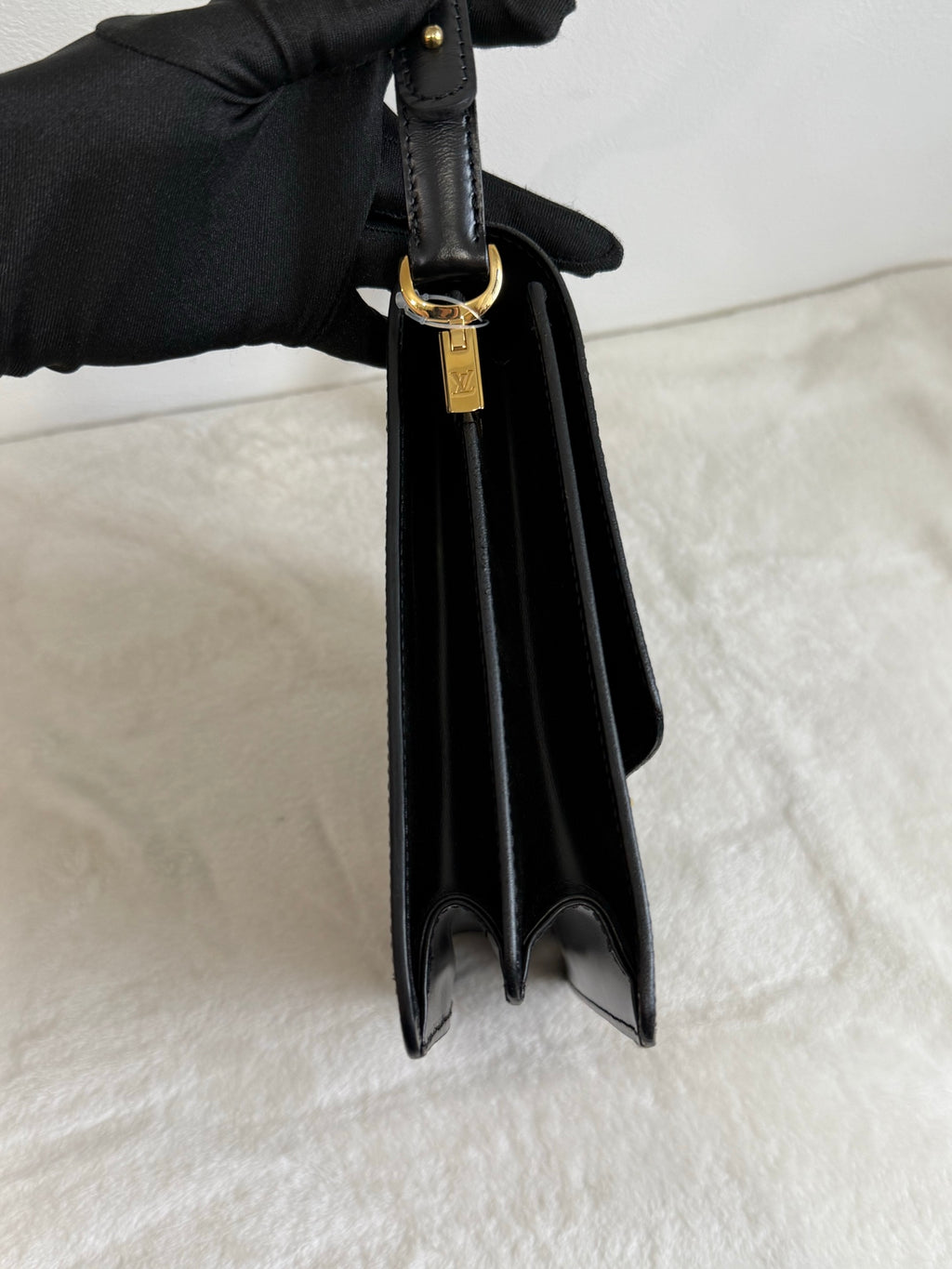 LOUIS VUITTON Epi Shoulder Bag
