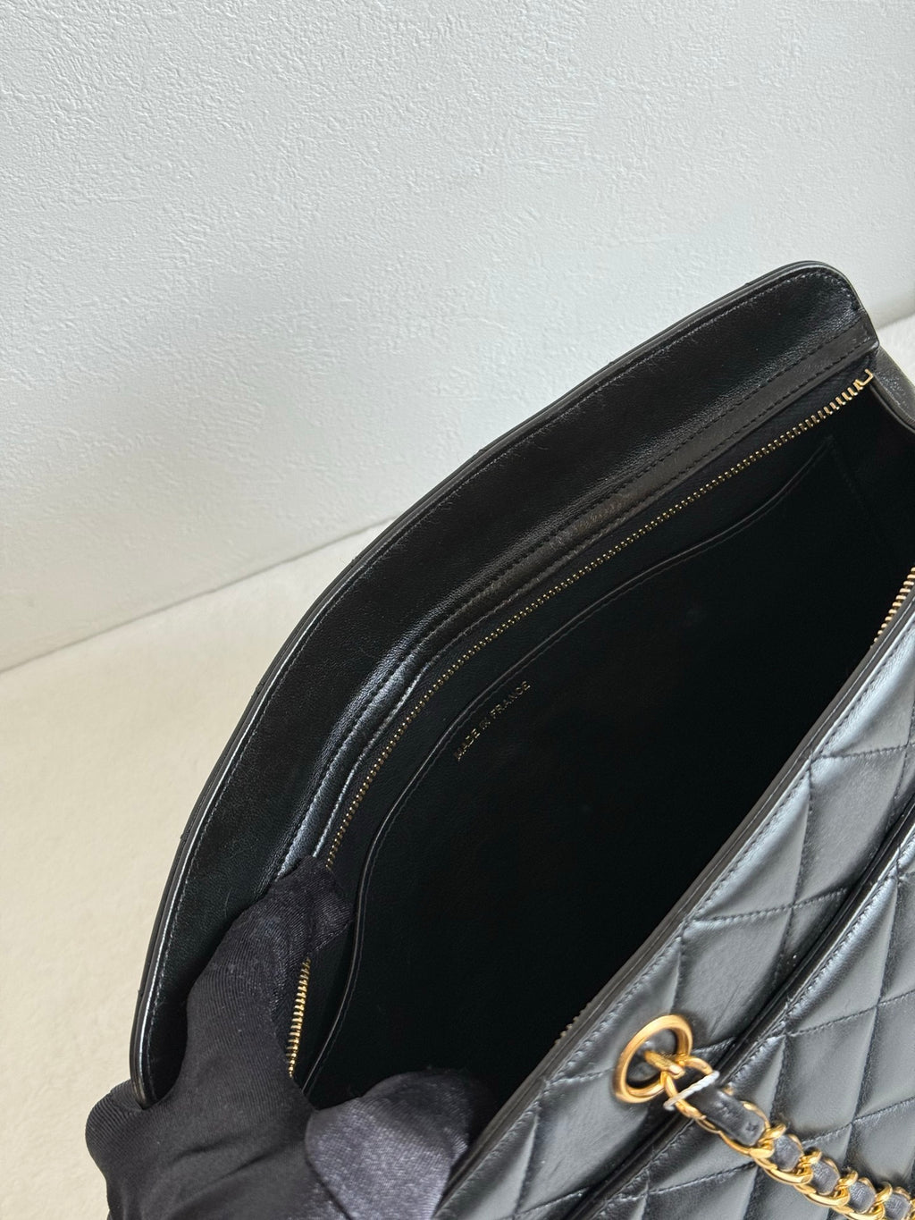 CHANEL Lambskin Quilted Chain Bag