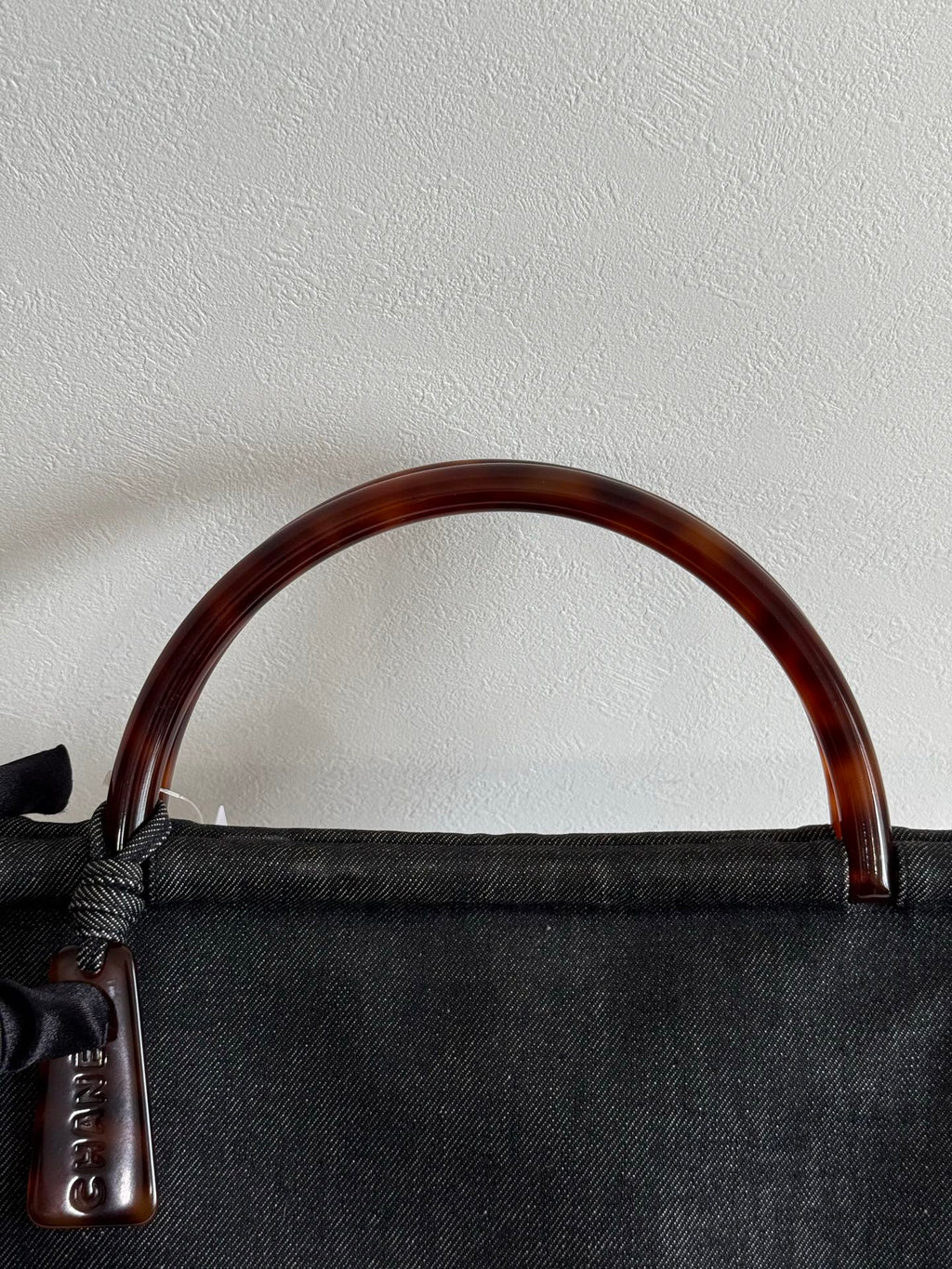CHANEL Tortoiseshell-handle Denim Hand Bag