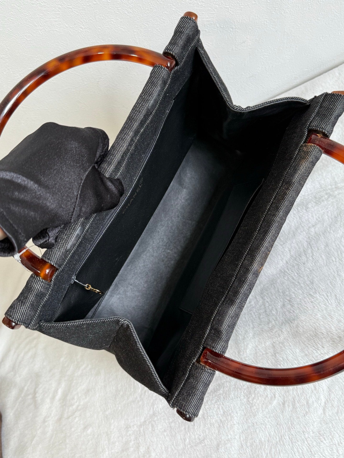 CHANEL Tortoiseshell-handle Denim Hand Bag