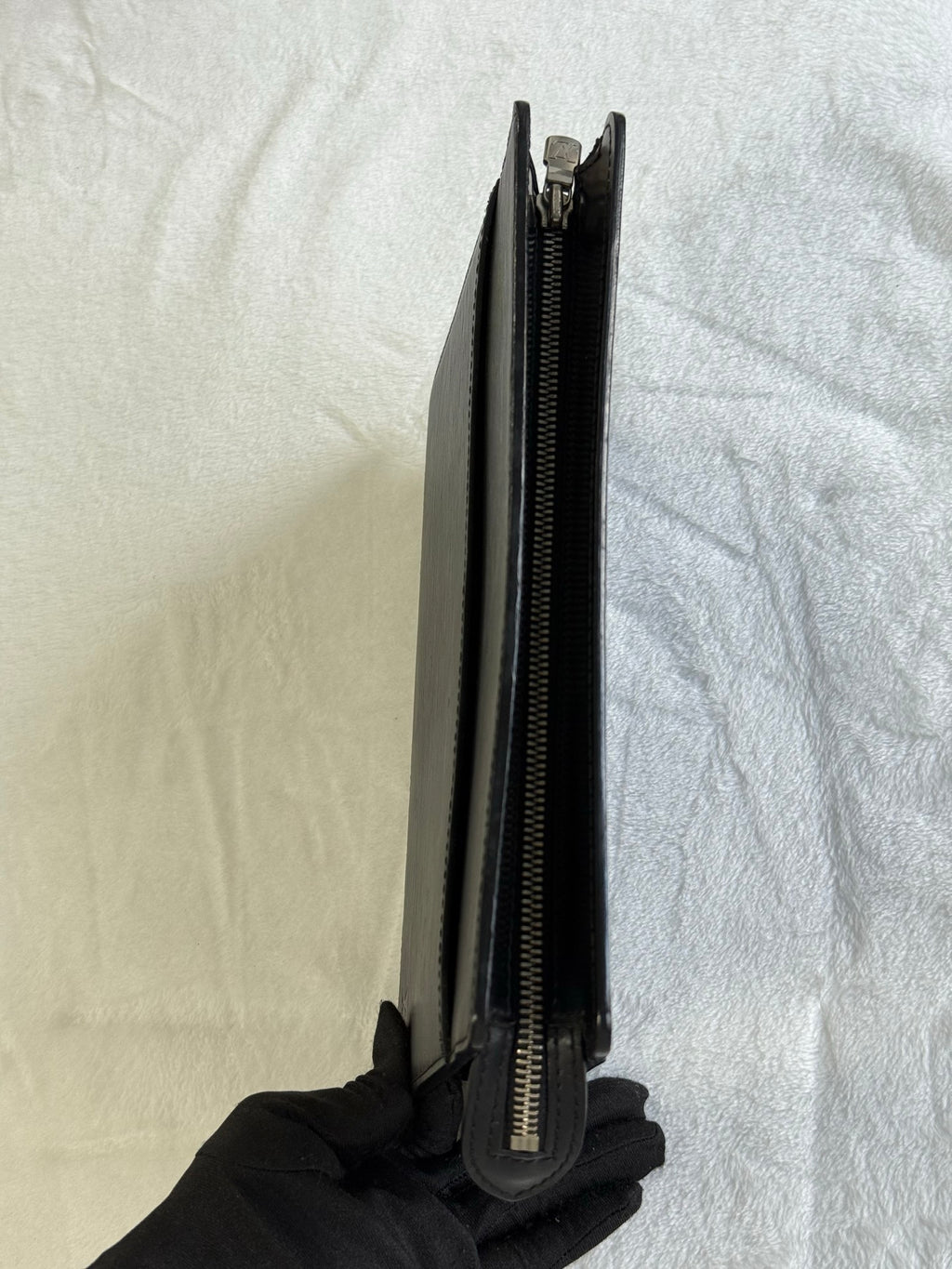 LOUIS VUITTON EPI Clutch Bag