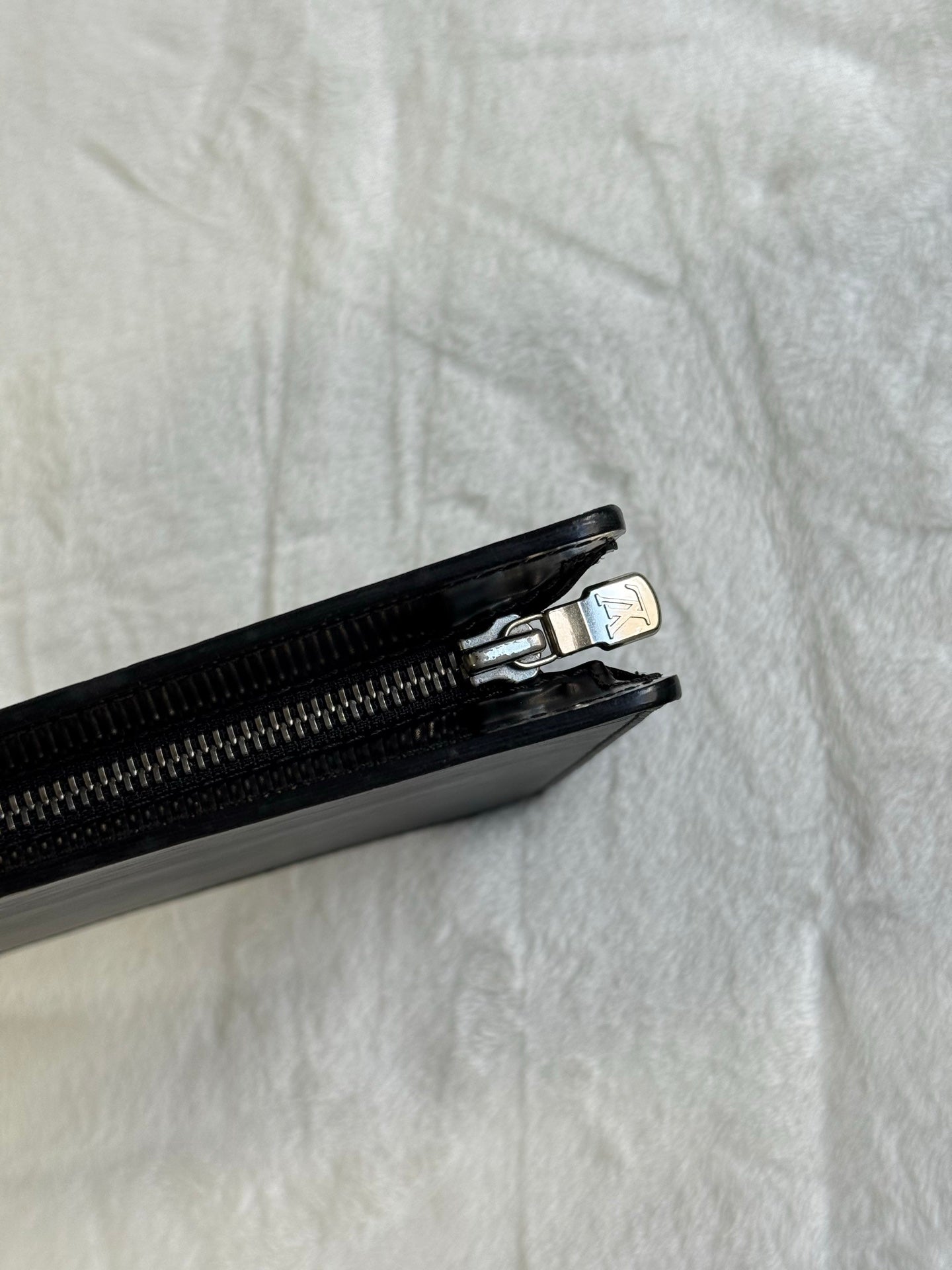 LOUIS VUITTON EPI Clutch Bag