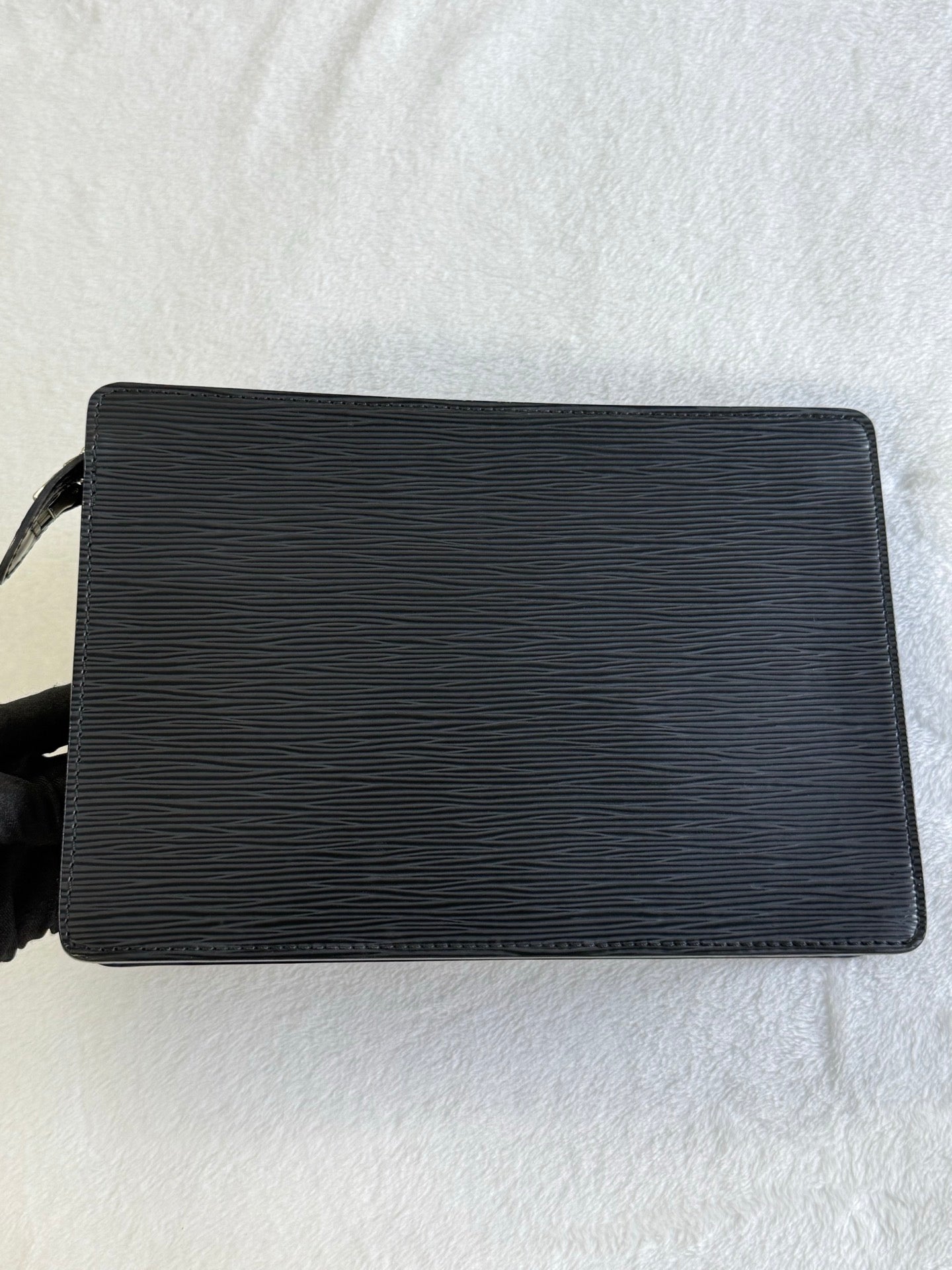 LOUIS VUITTON EPI Clutch Bag