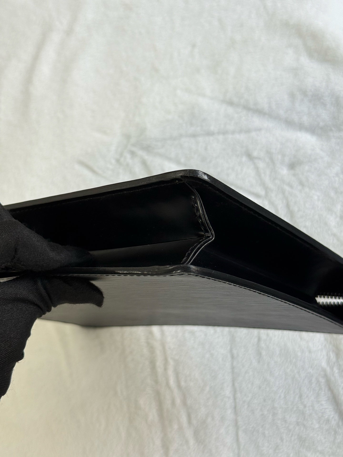 LOUIS VUITTON EPI Clutch Bag