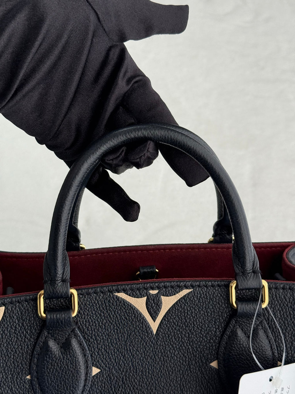 LOUIS VUITTON Onthego 2Ways Shoulder Bag