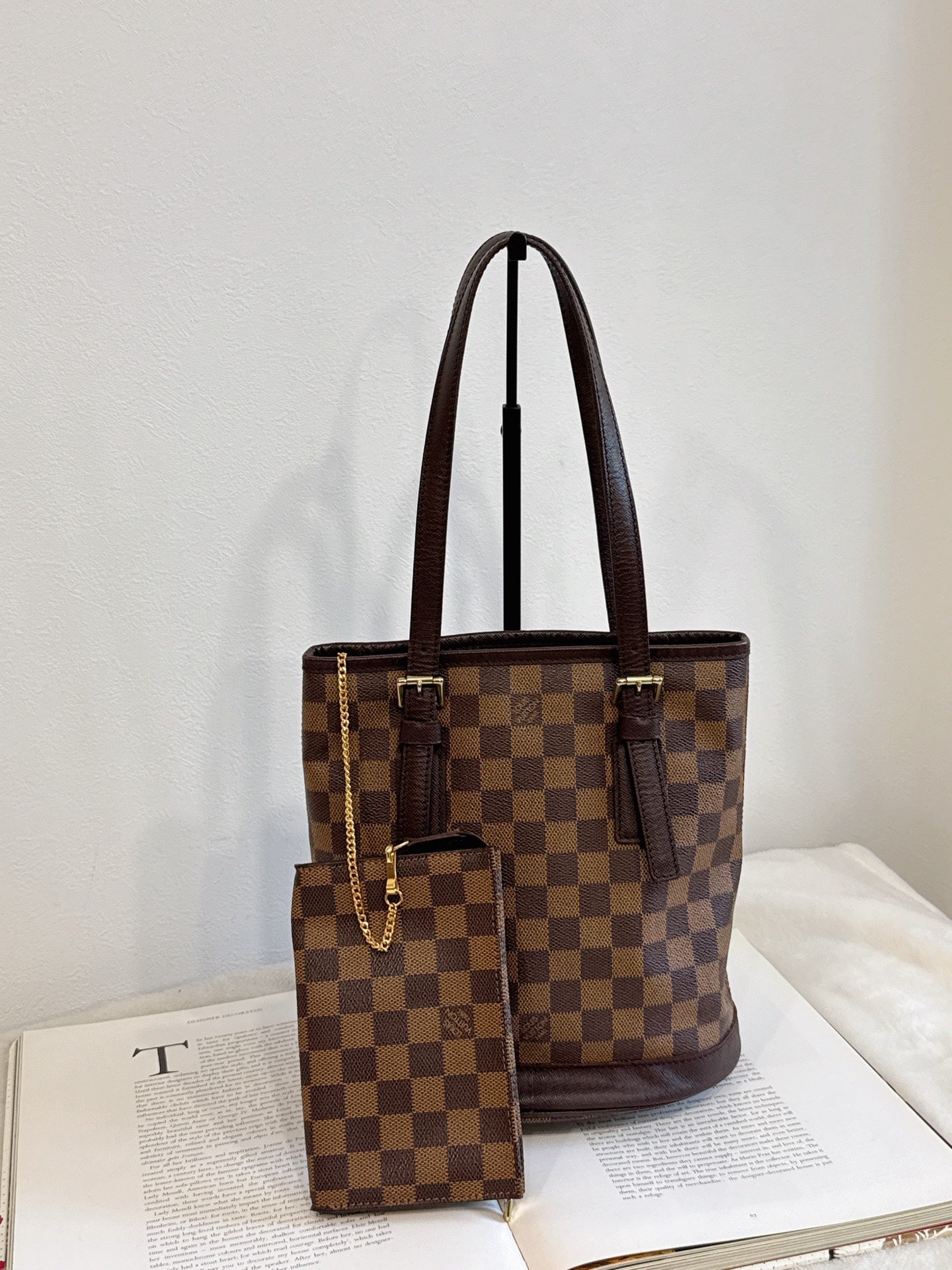 LOUIS VUITTON Damier Bucket Set Bag