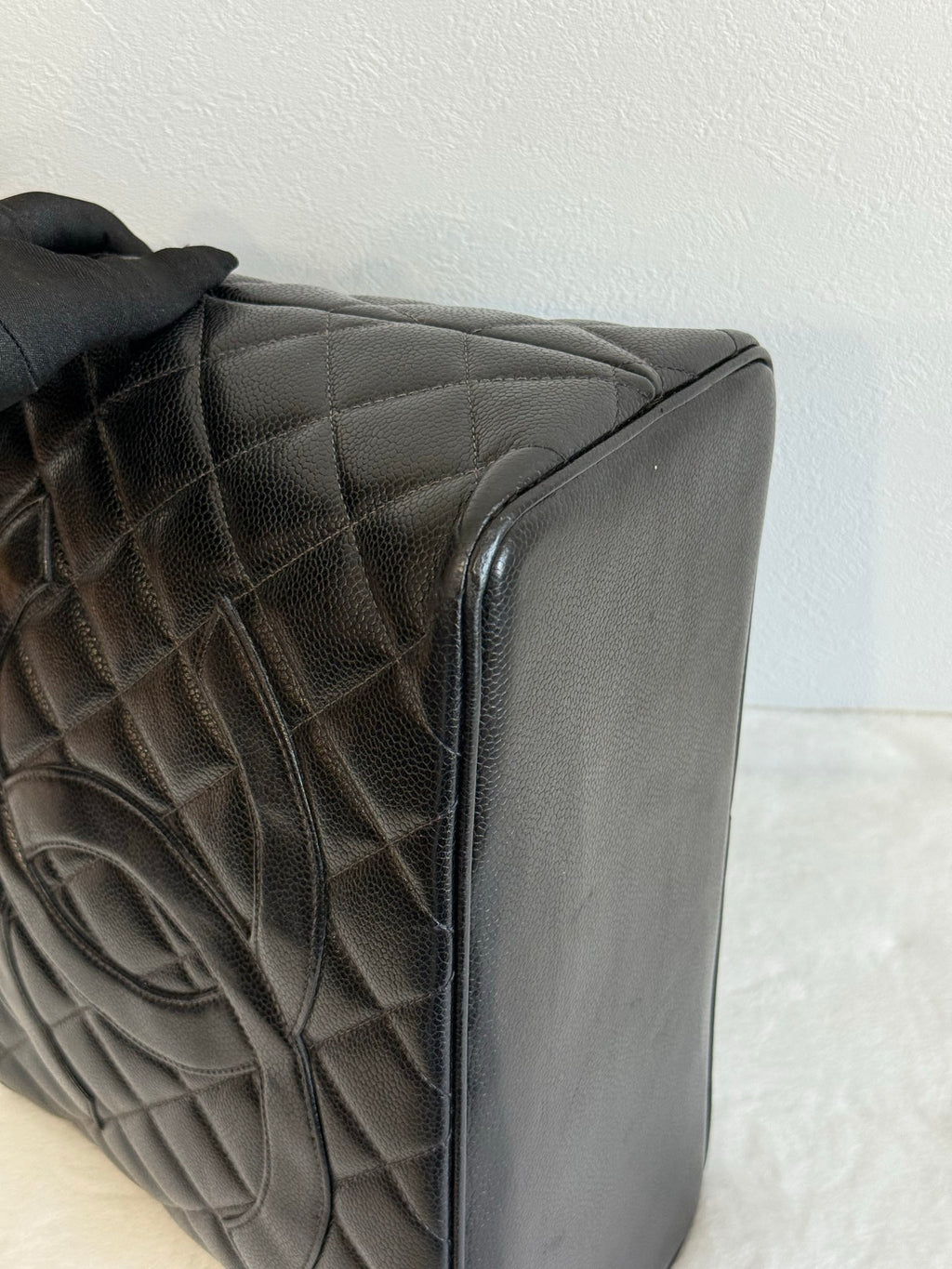 CHANEL Hilton Hand Bag