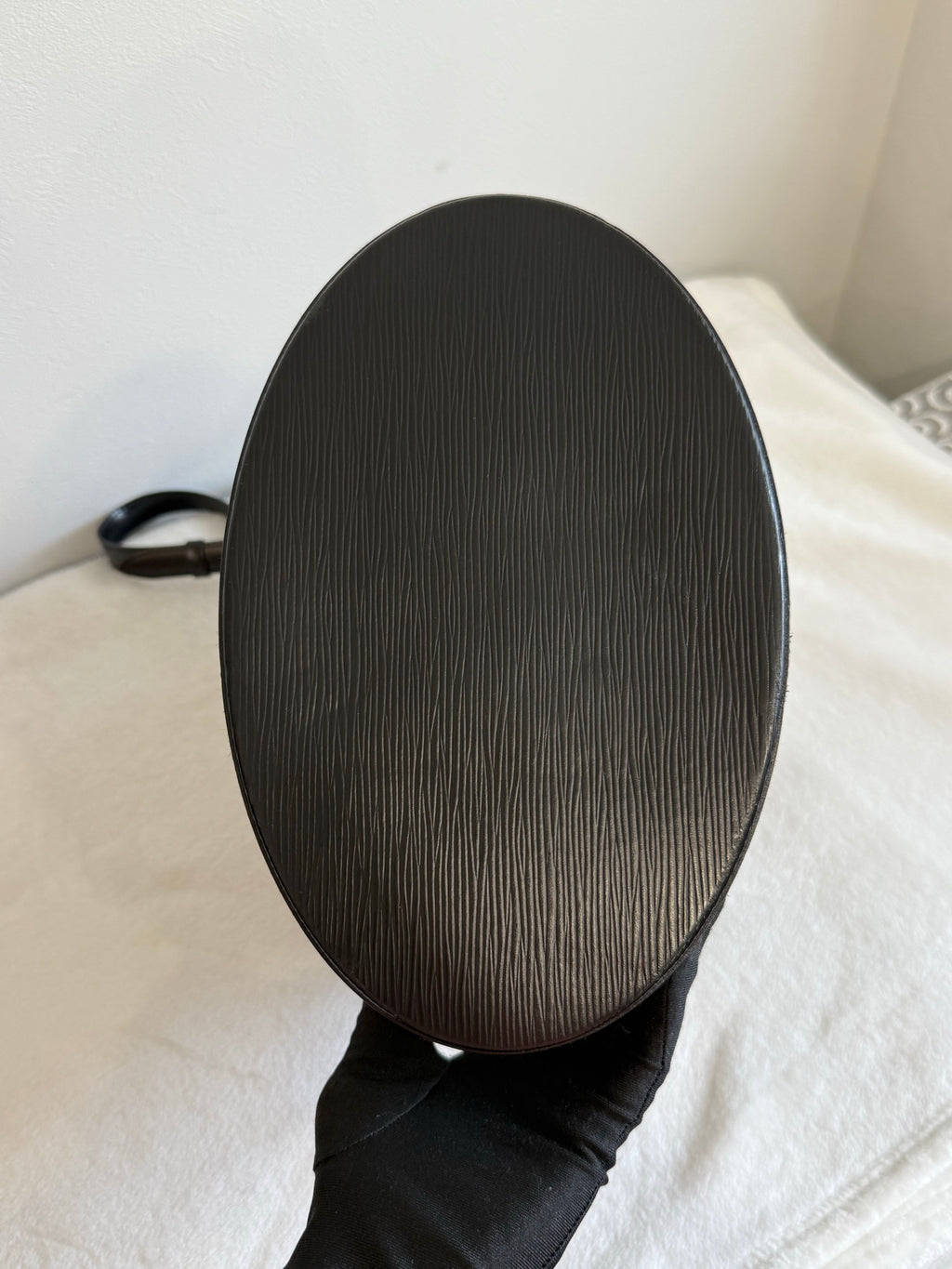 LOUIS VUITTON EPI Bucket Shoulder Bag