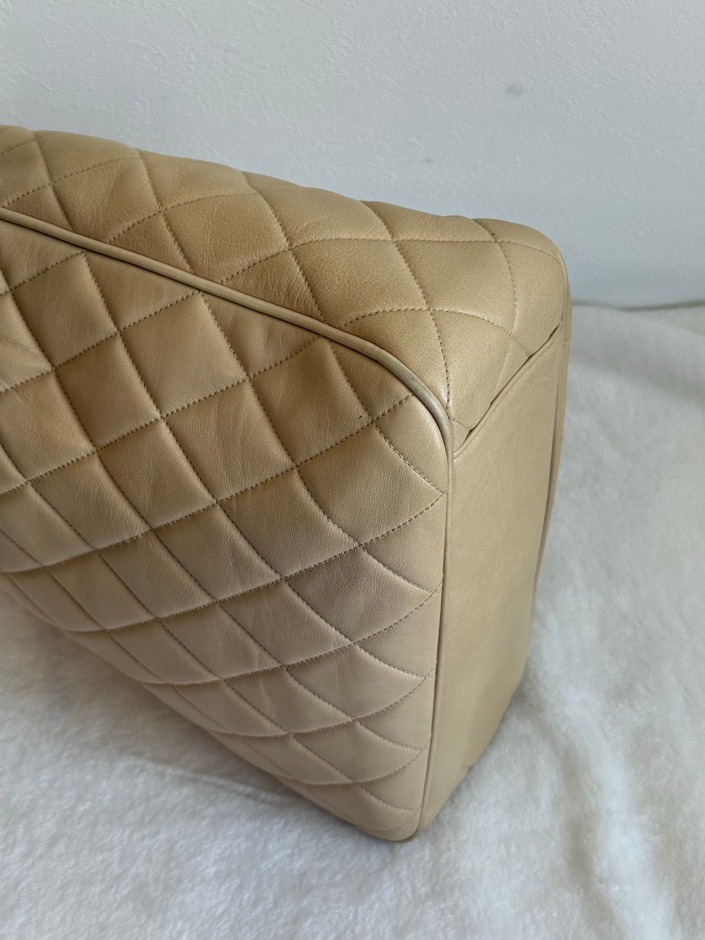 CHANEL Lambskin Quilted Shoulder Bag