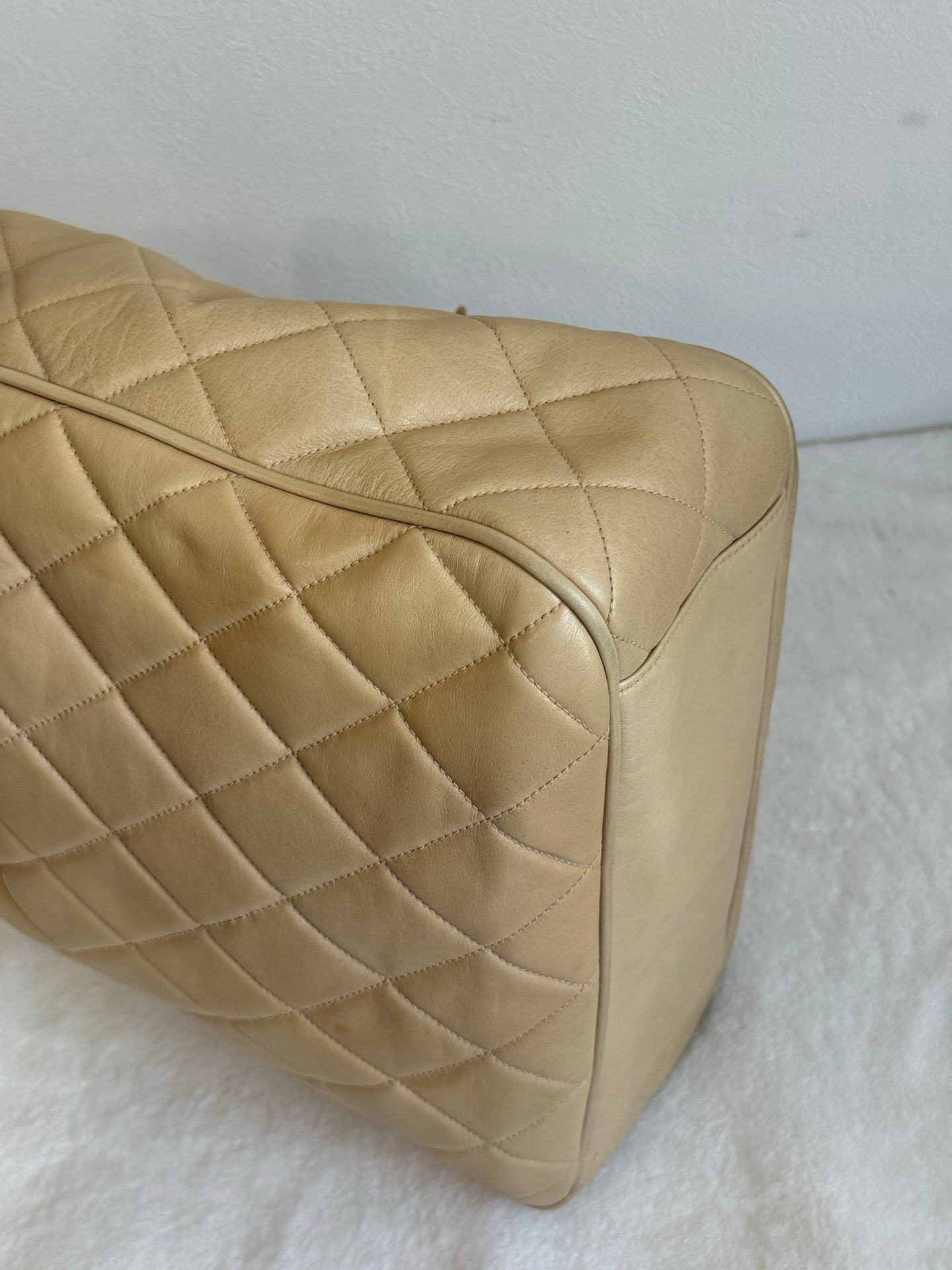 CHANEL Lambskin Quilted Shoulder Bag