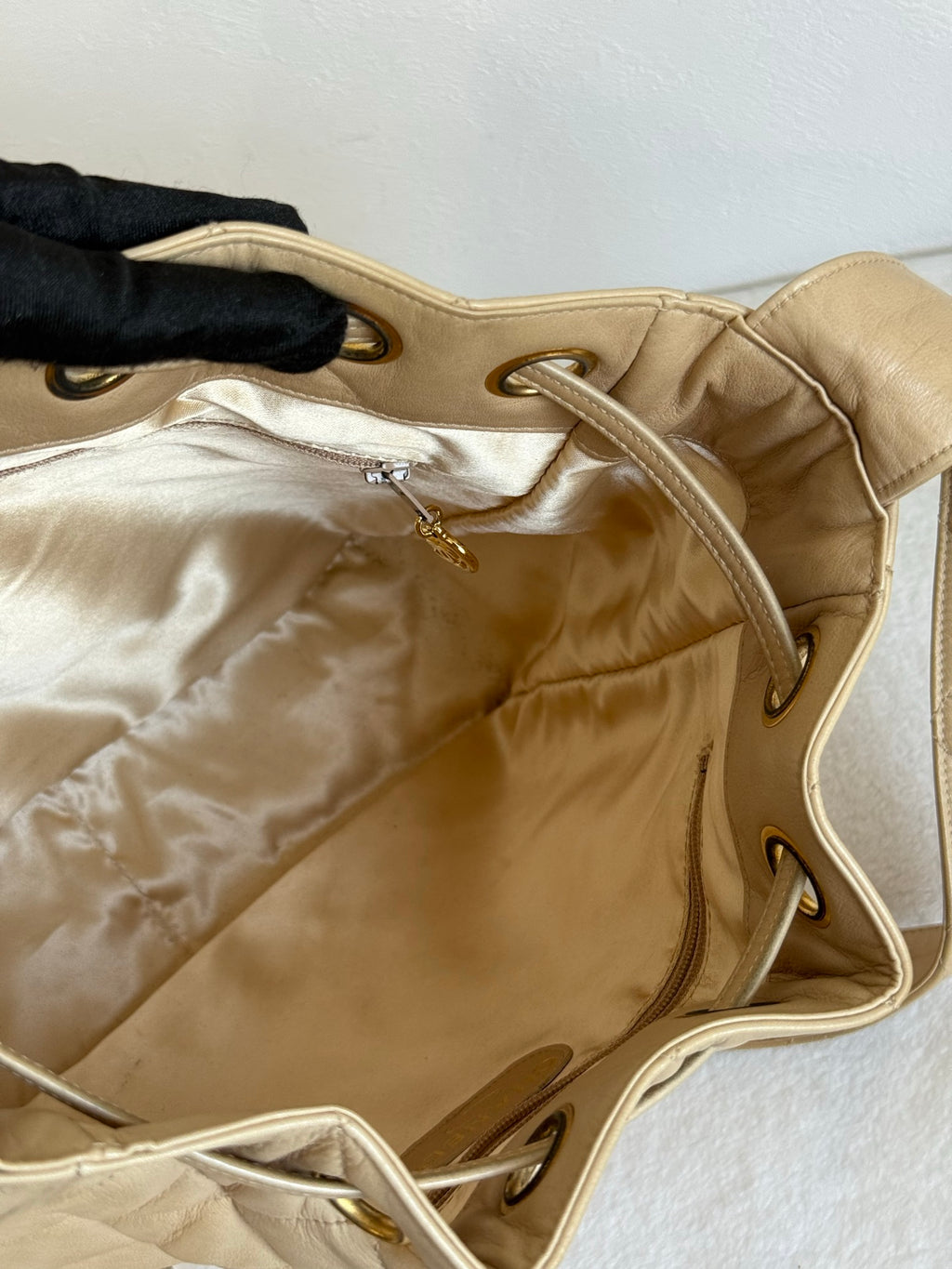 CHANEL Lambskin Quilted Shoulder Bag