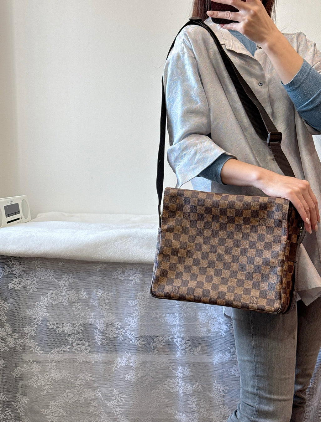 LOUIS VUITTON Damier Glio Shoulder Bag