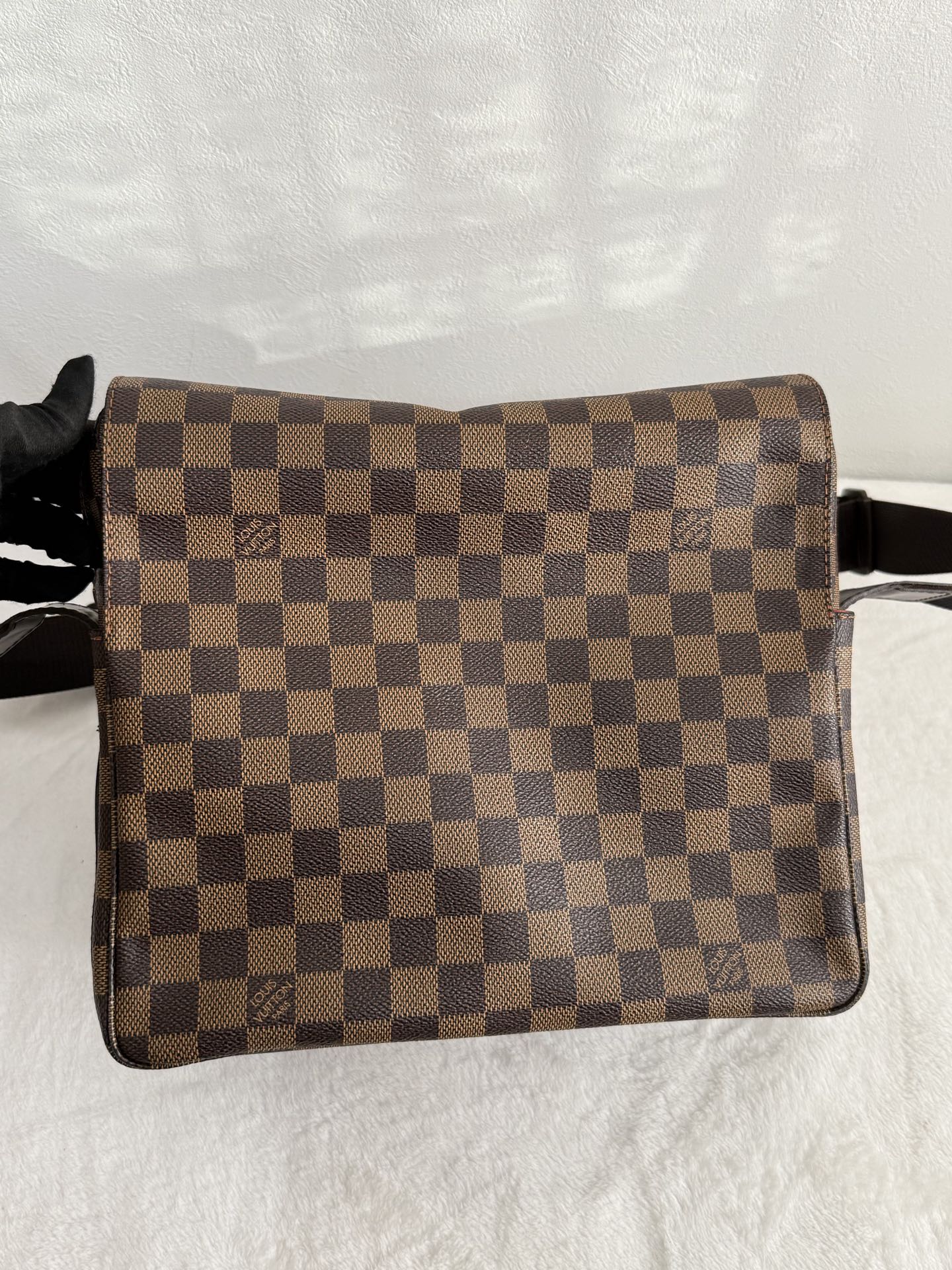 LOUIS VUITTON Damier Glio Shoulder Bag