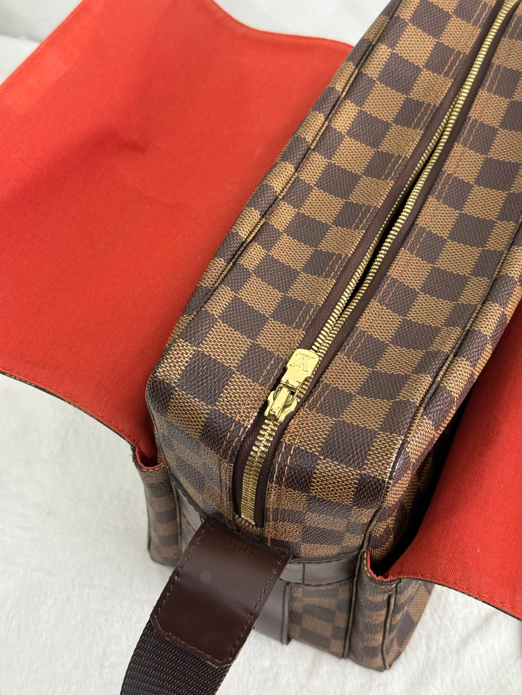LOUIS VUITTON Damier Glio Shoulder Bag