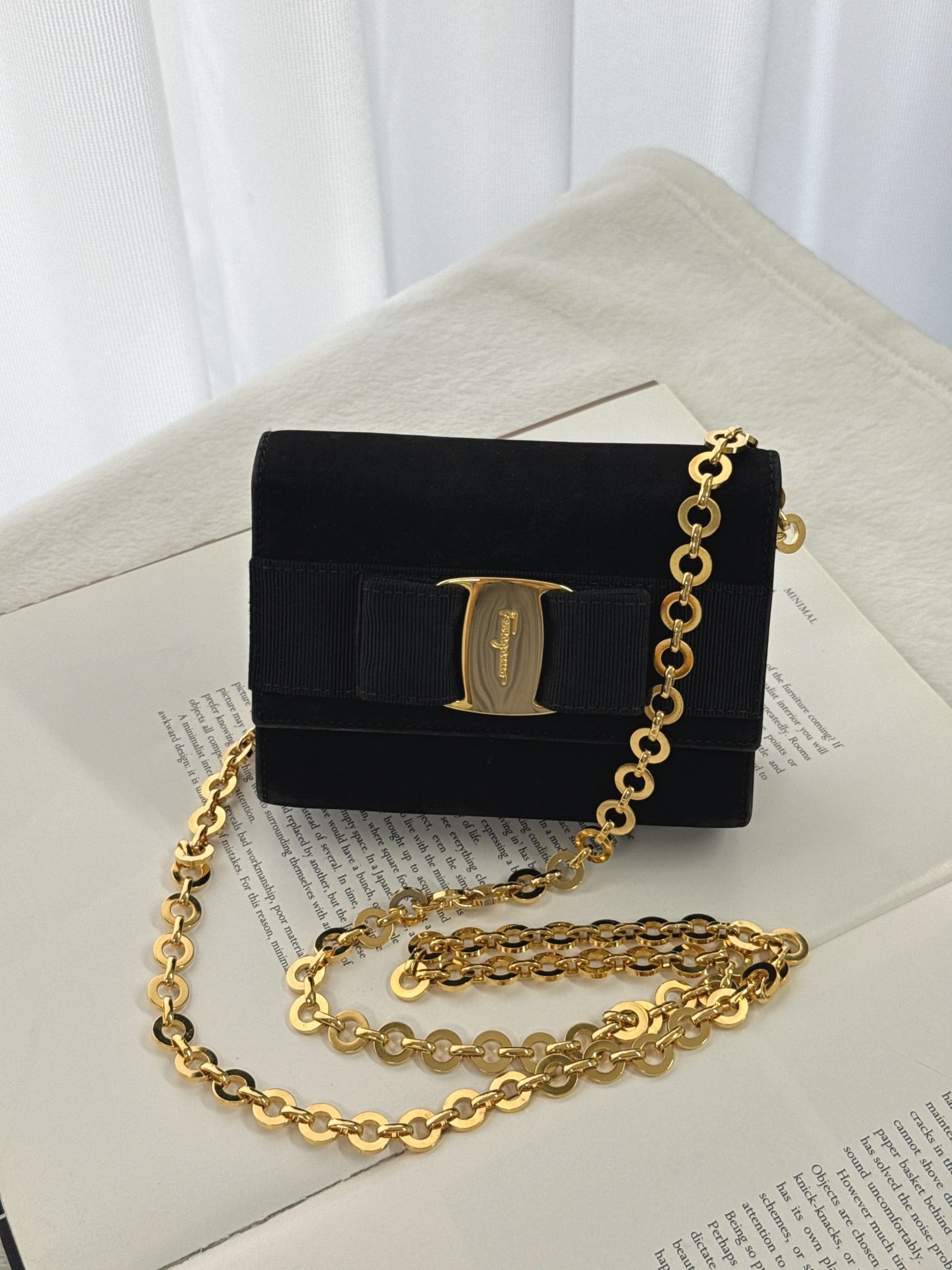 FERRAGAMO Chain Bag