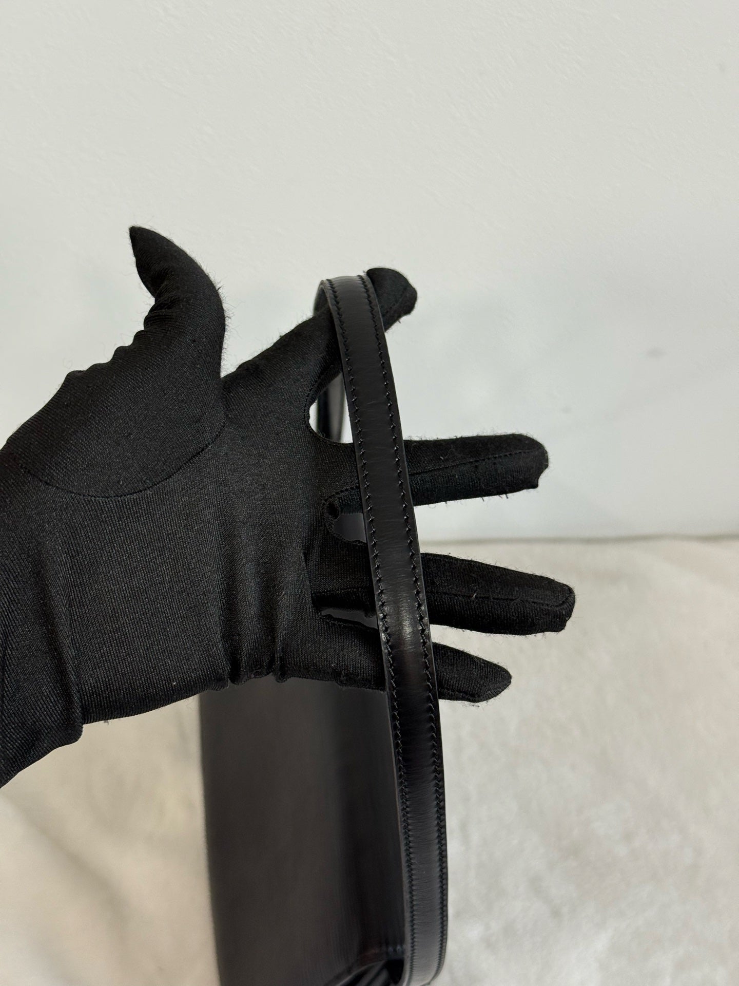 LOUIS VUITTON Shoulder Bag