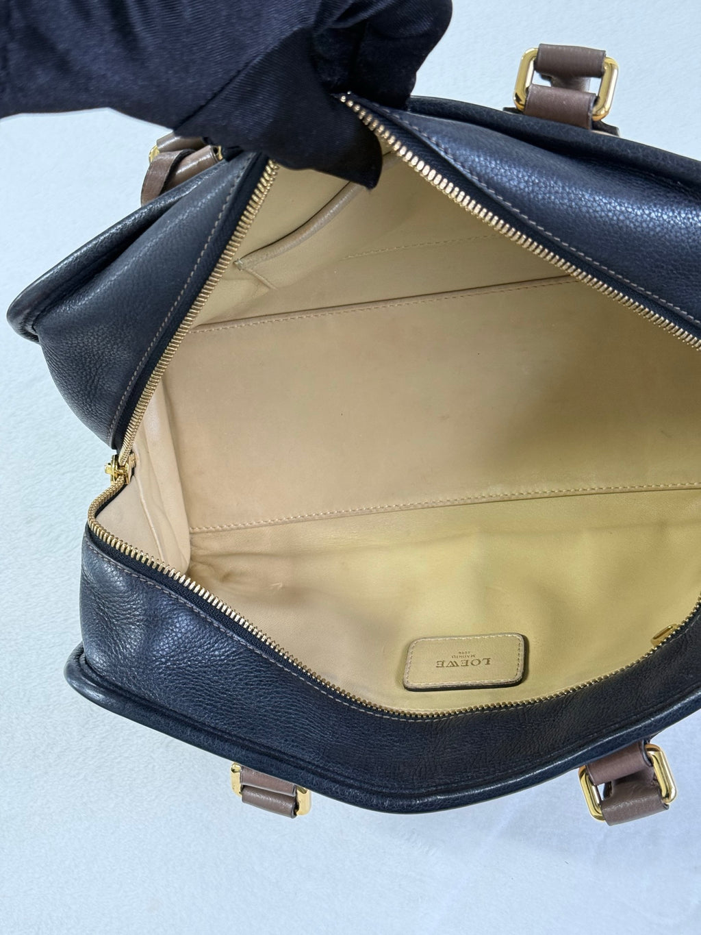 LOEWE Amazona 28