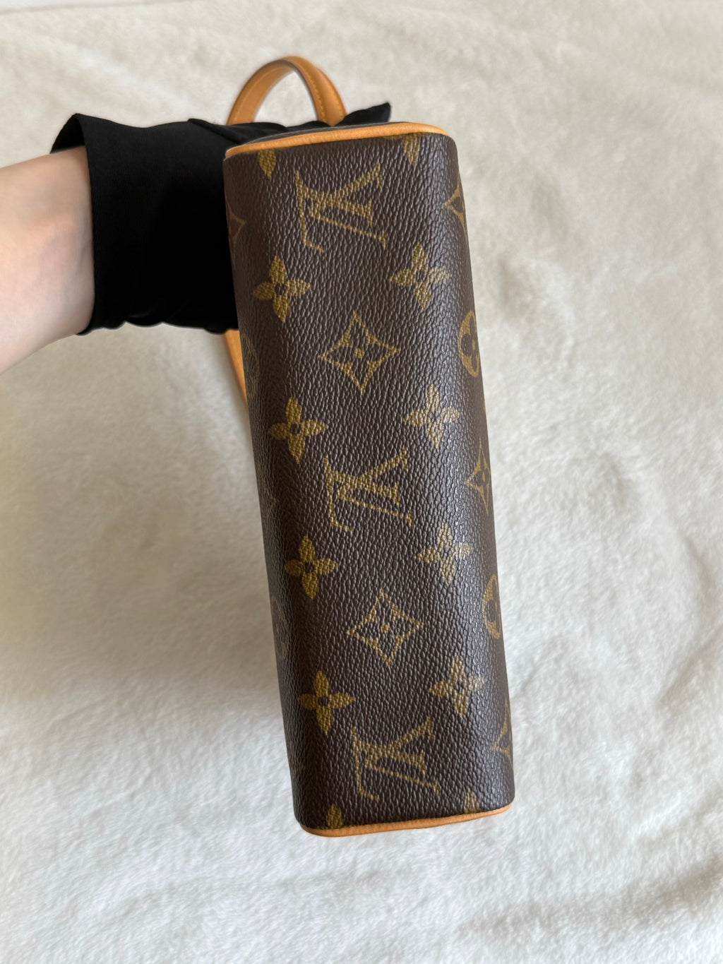 LOUIS VUITTON Monogram Recital Handbag