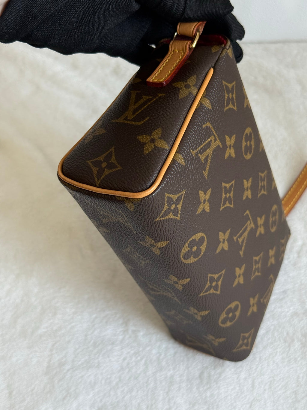 LOUIS VUITTON Monogram Recital Handbag