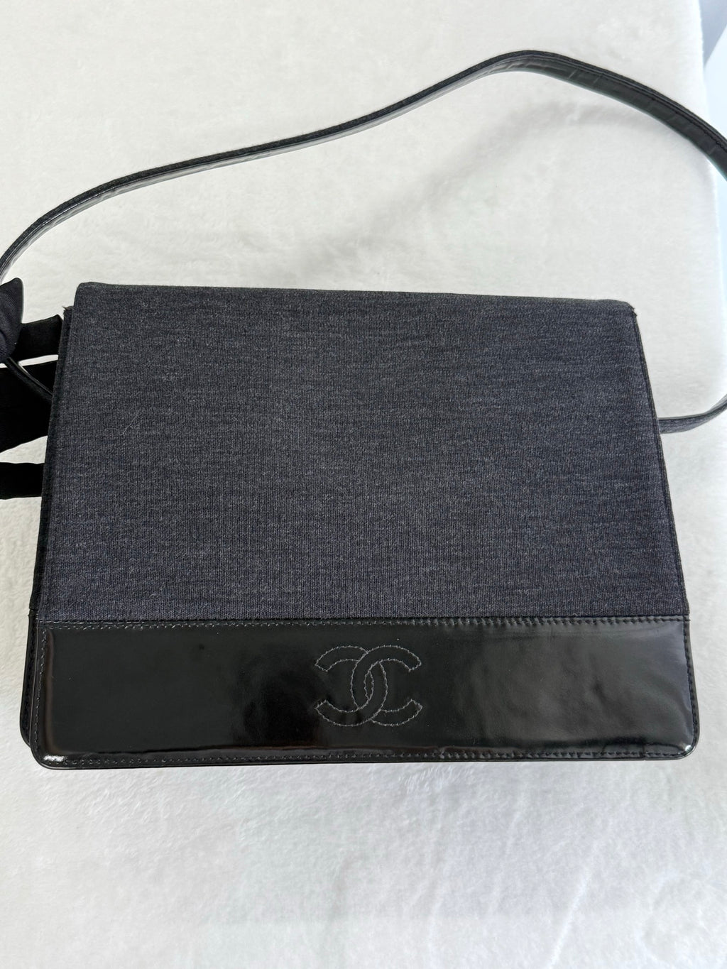 CHANEL Shoulder Bag
