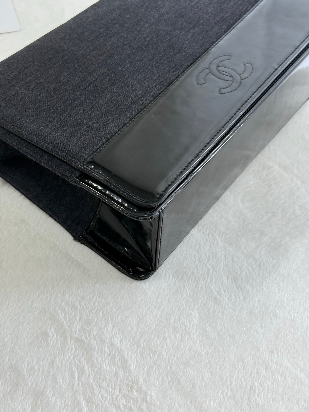 CHANEL Shoulder Bag