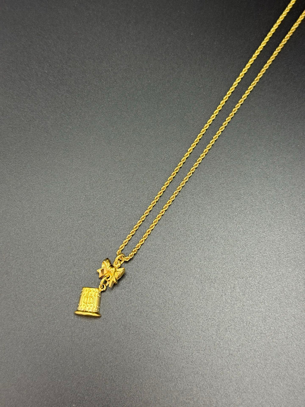 DIOR Bell-shaped Vintage Necklace