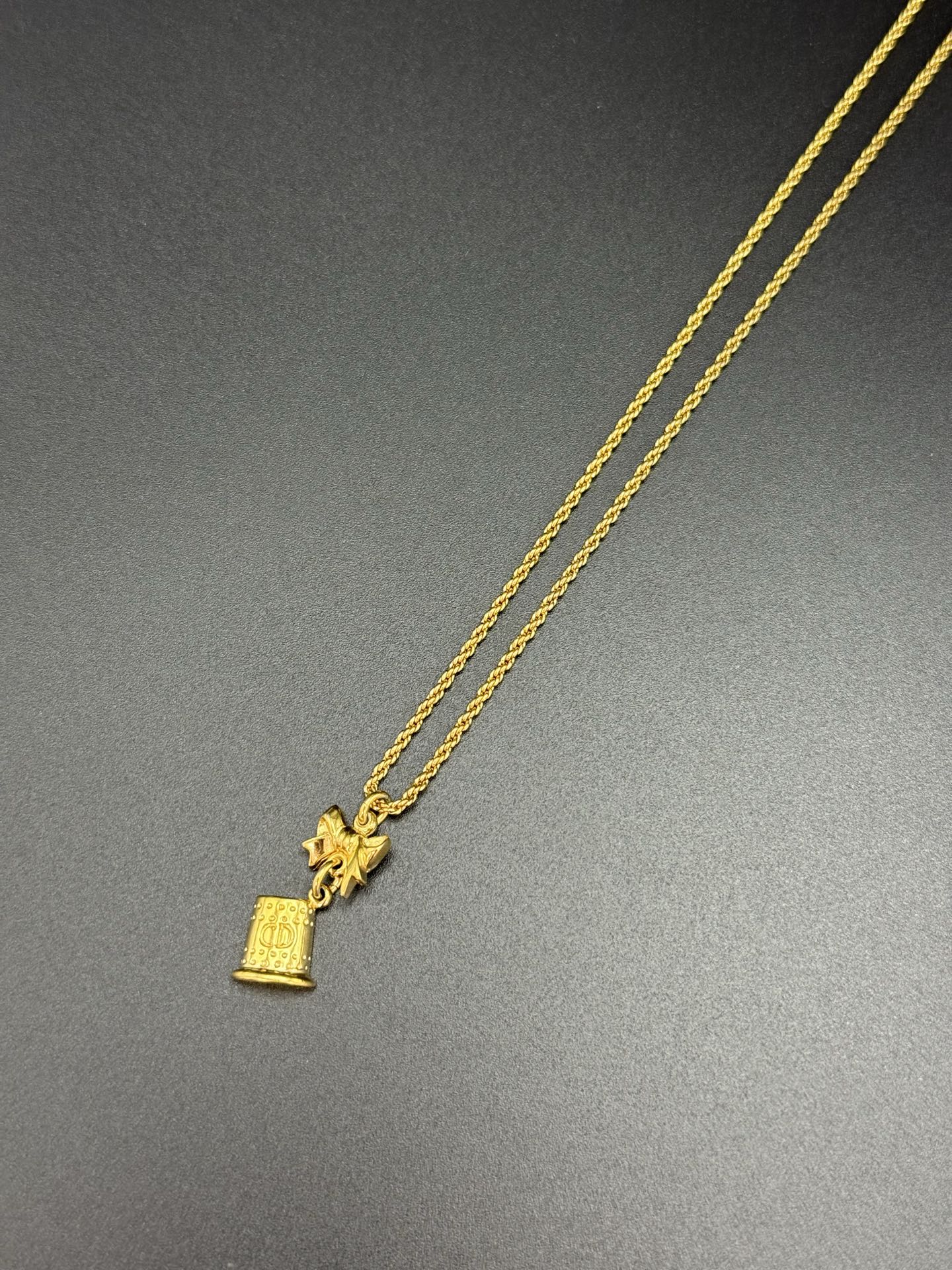 DIOR Bell-shaped Vintage Necklace
