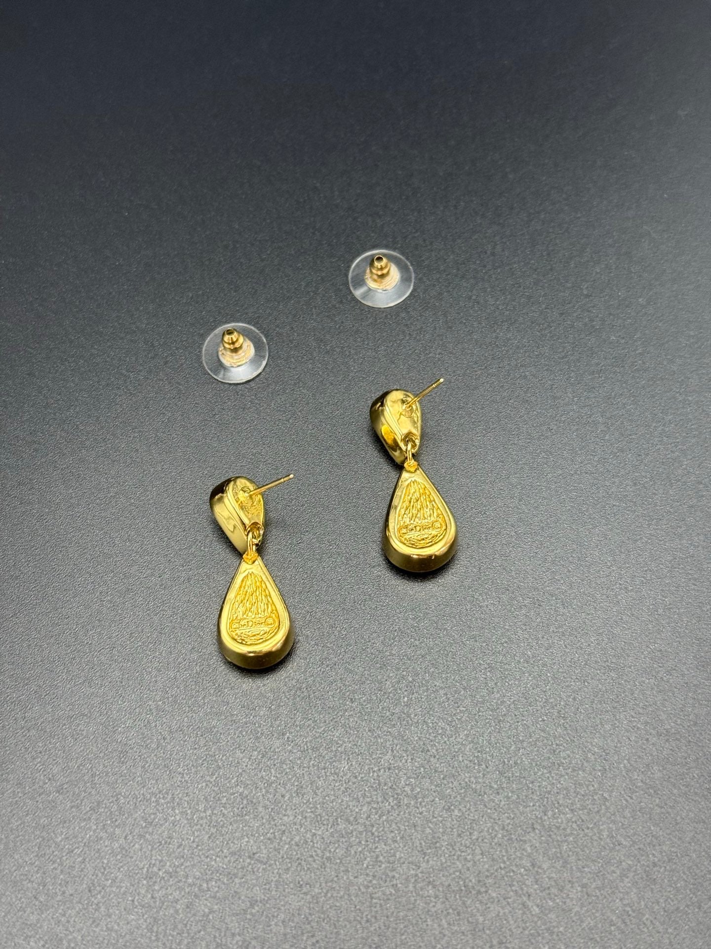 DIOR Vintage Raindrop-shaped Earring