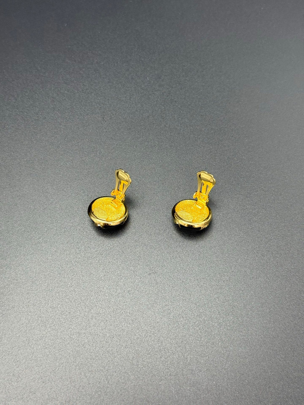 Dior Enamel Pearl Clip On Earring