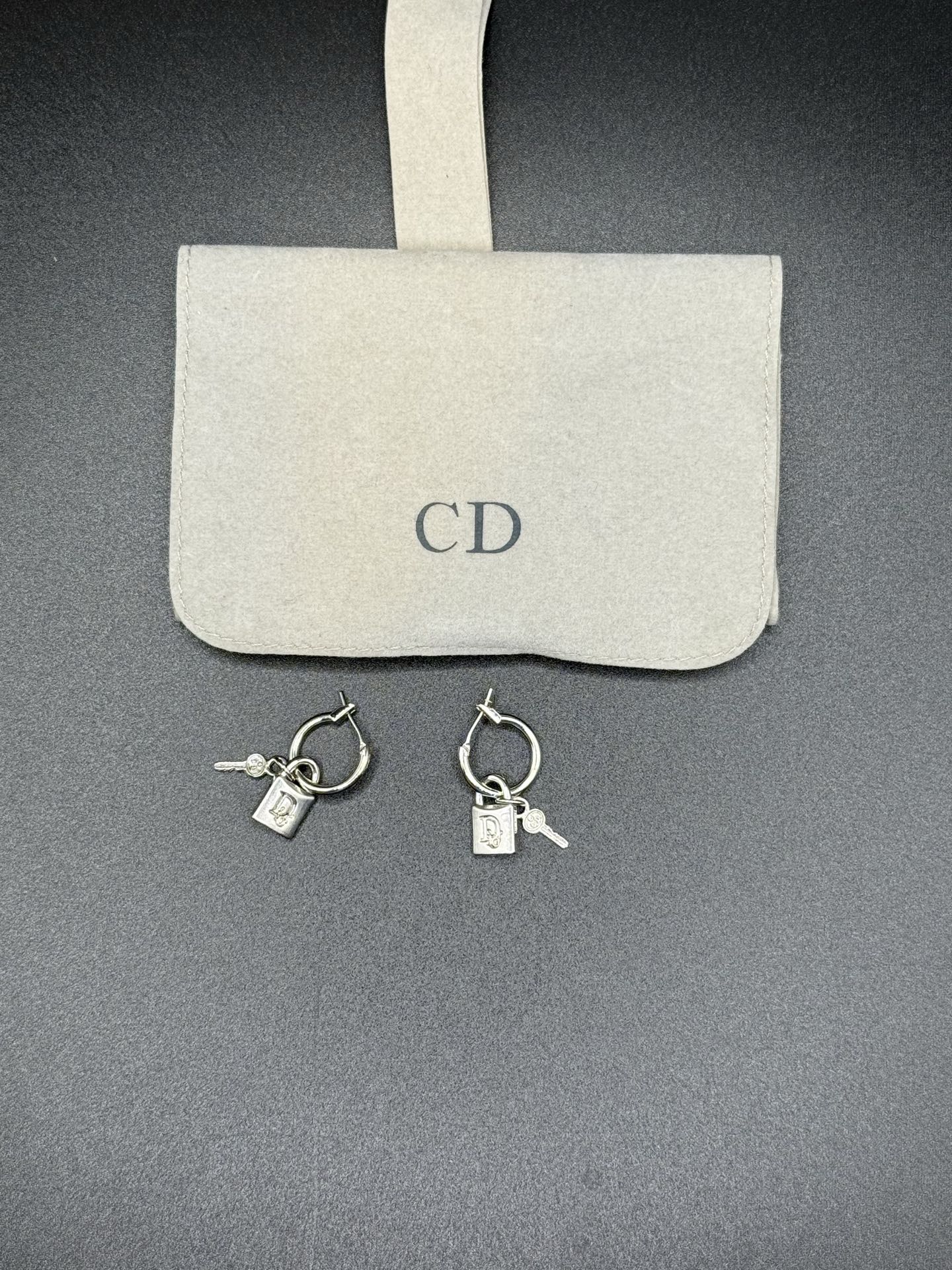 DIOR Lock-shaped Earring