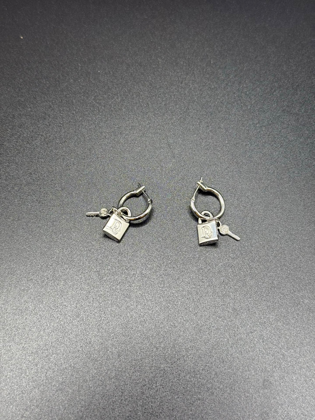 DIOR Lock-shaped Earring