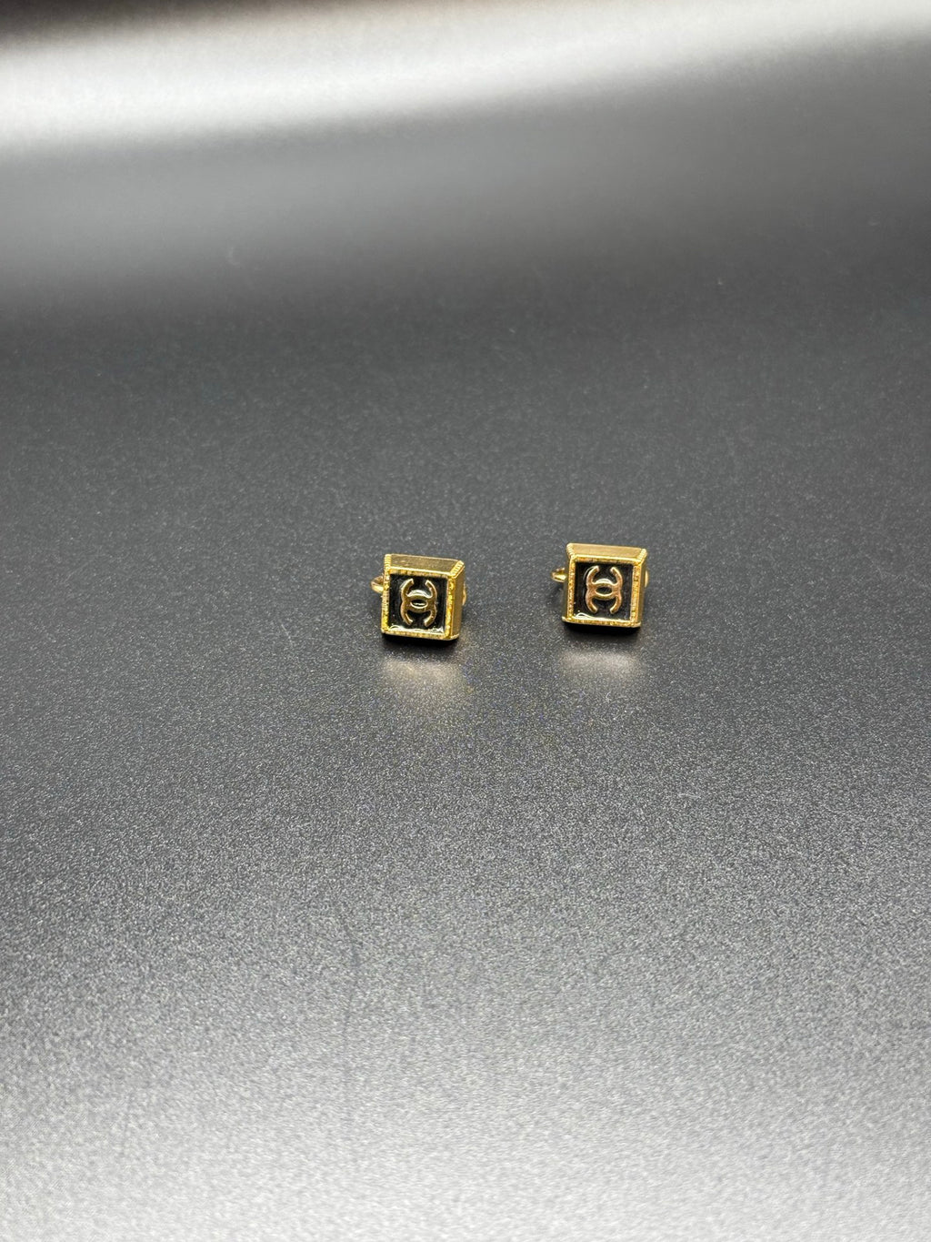 CHANEL Double-C Clips On Earring