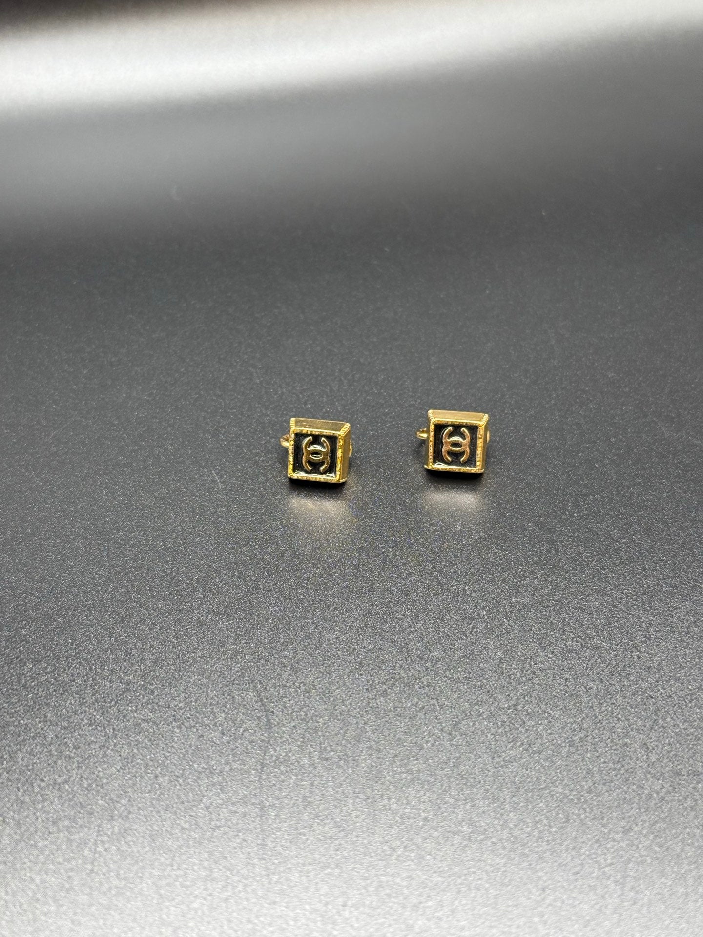 CHANEL Double-C Clips On Earring