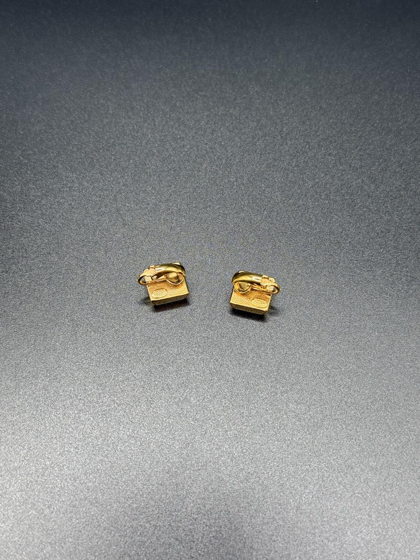 CHANEL Double-C Clips On Earring