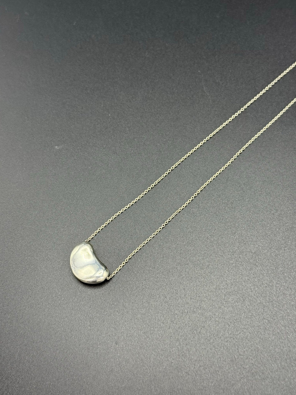 TIFFANY&Co. Bean Pendant Vintage Necklace