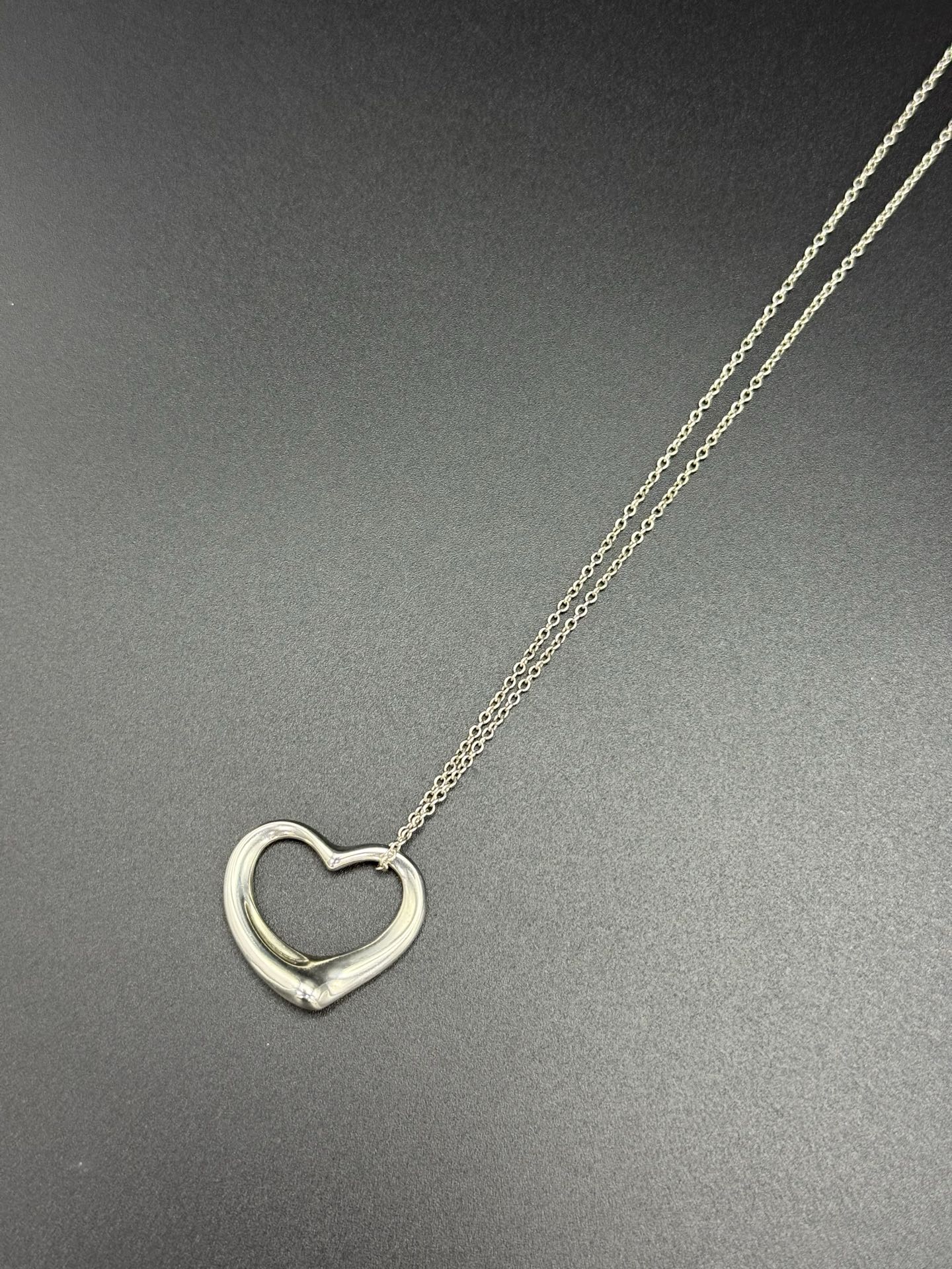 TIFFANY&Co.  Heart-shape Necklace