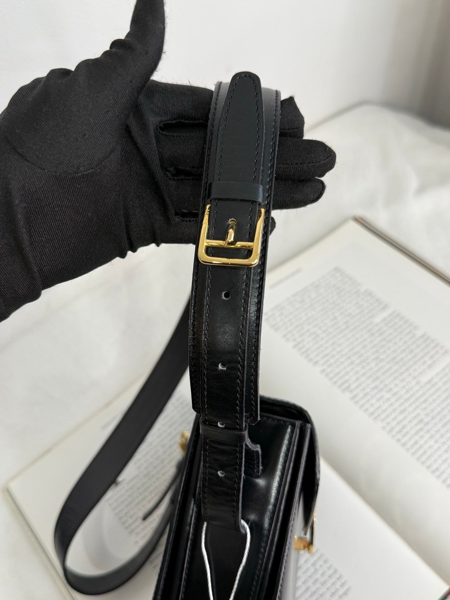 CELINE Box Shoulder bag