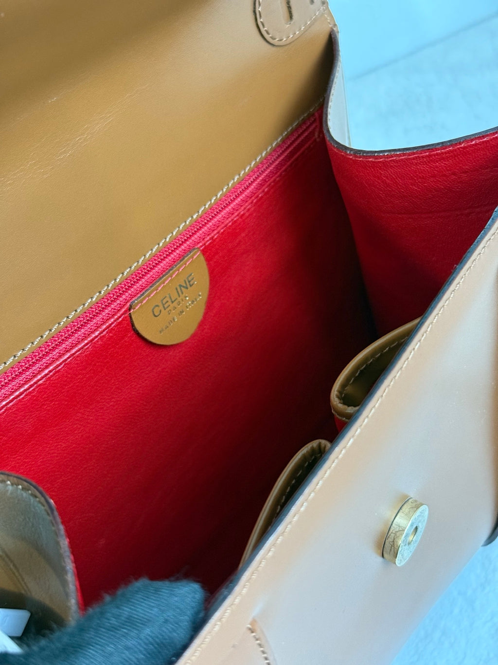 CELINE Box Handbag (Brown)