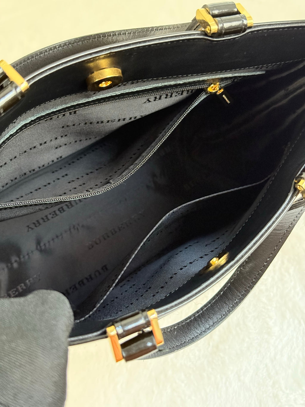 BURBERRY Handbag
